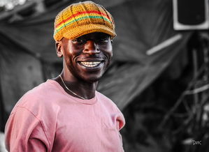 爱游戏入口-英超比赛中裁判语调与非语言行为对球员情绪波动的影响，用语言或行为对裁判员的判决表示异议